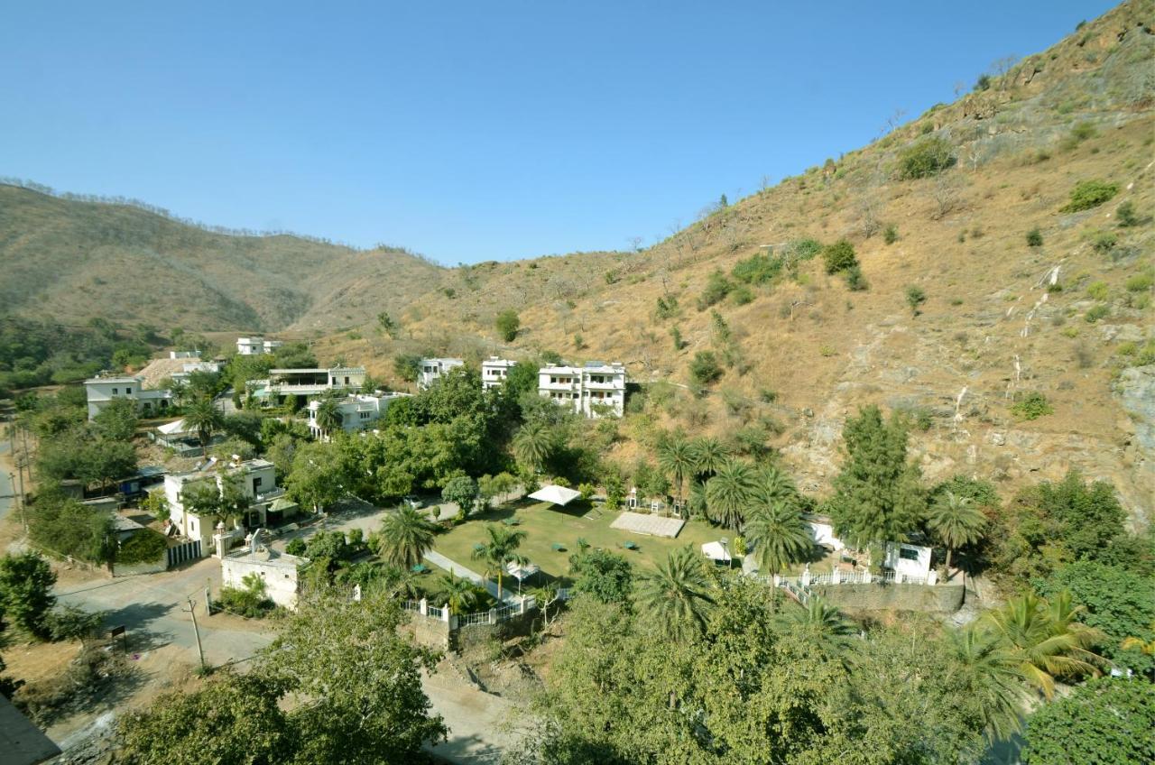 Aaram Baagh - A Luxury Nature Resort Удайпур Екстериор снимка